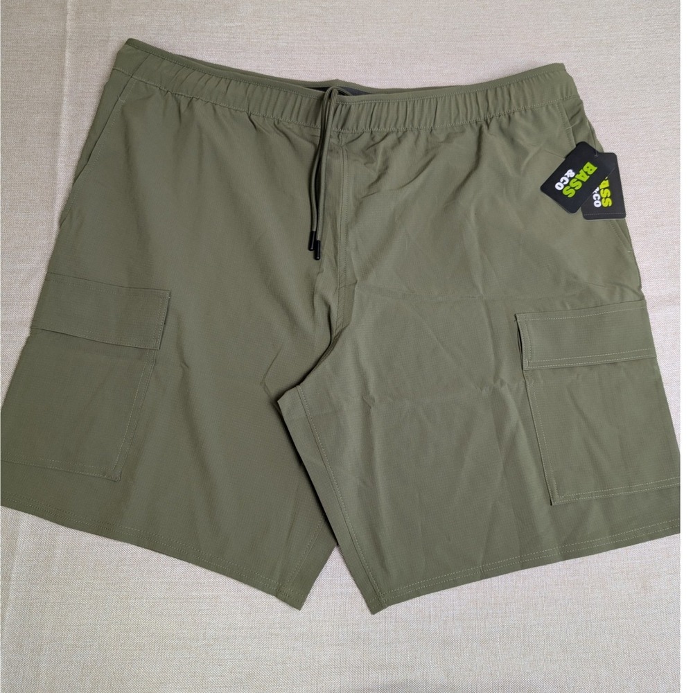Bass & Co Everyday Shorts Mens 2XL Green NWT Cargo Quick Dry UPF 40 Hiking